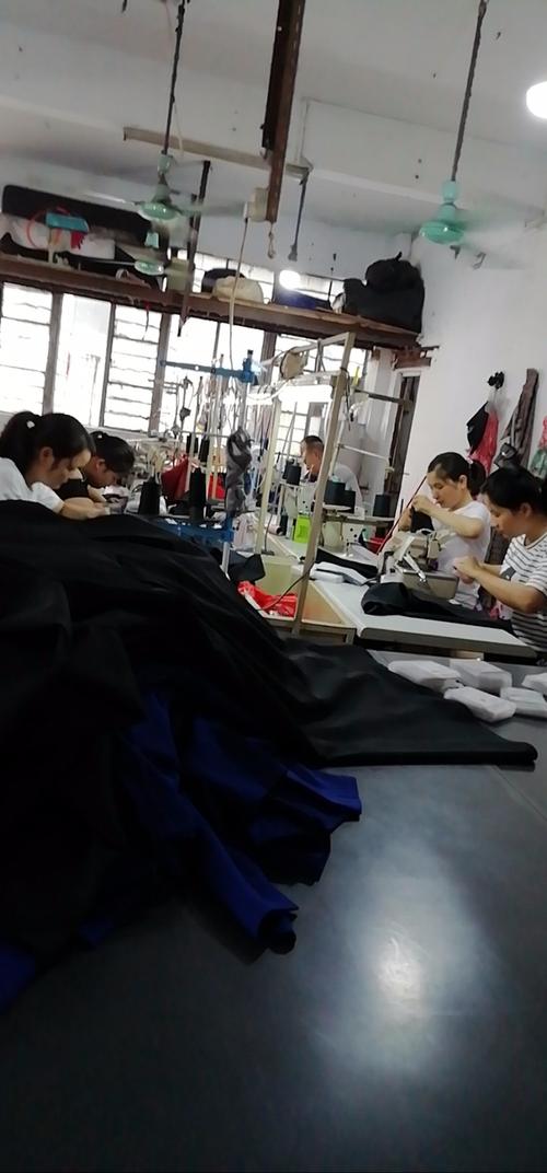 租場地開小型服裝加工廠需要什么手續(xù)？一份實(shí)用清單指南